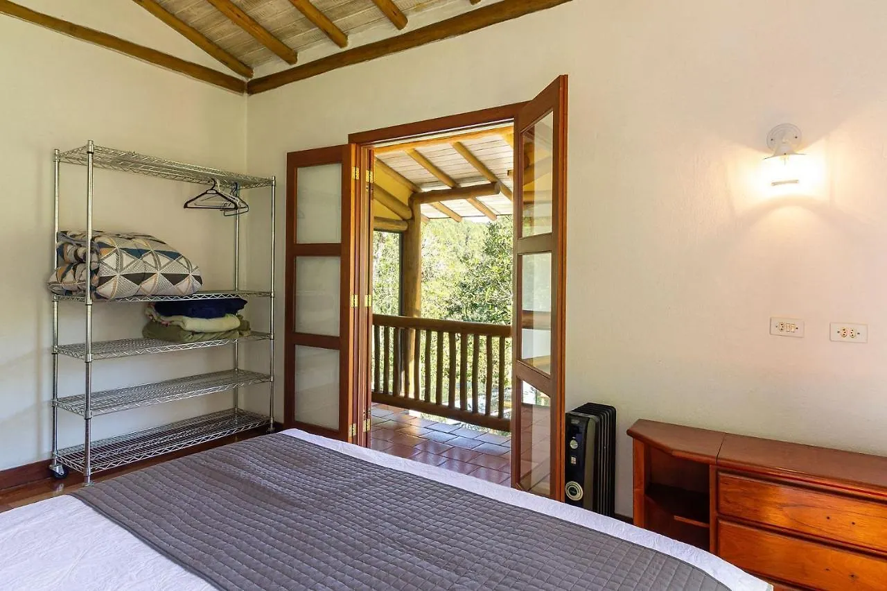 Holiday home Casa Com Area Gourmet Perto Do Parque Amantikir Villa Campos do Jordao Brazil